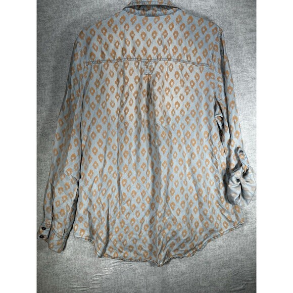 SIGNATURE STUDIO Womens Large Button Down Shirt Blue Orange Pattern Chambray - Picture 7 of 8